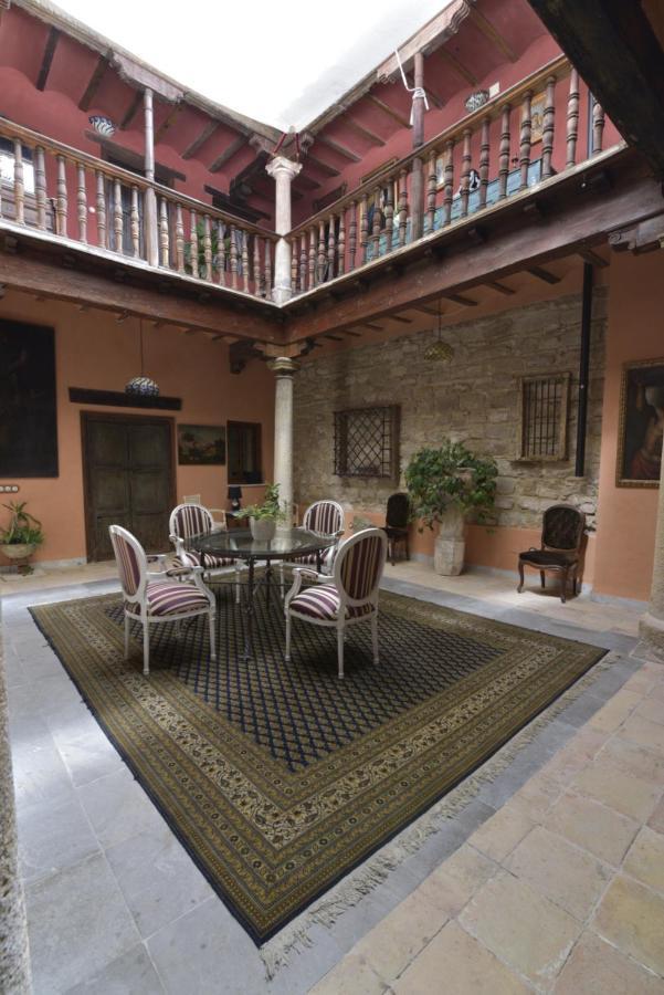 Casa Palacio El Caballero De Malta Убеда Экстерьер фото